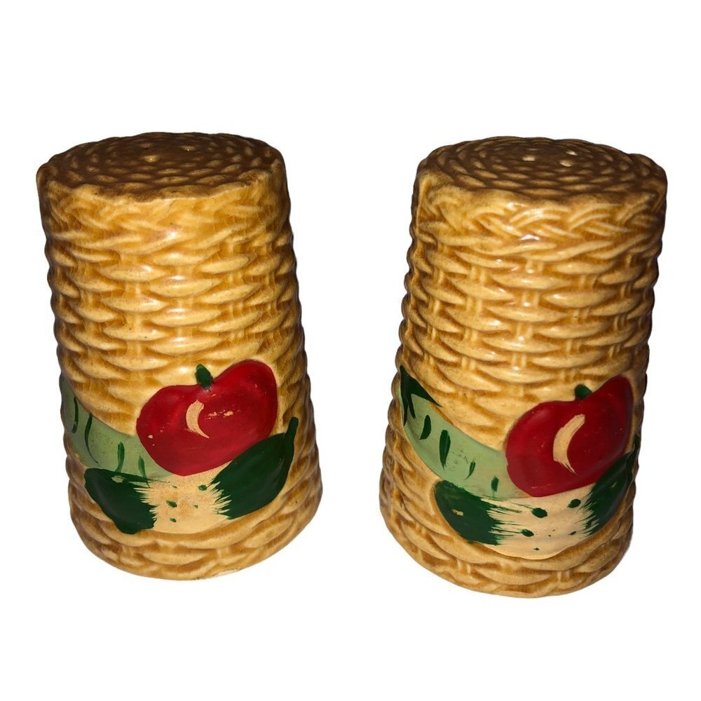 Vintage Salt & Pepper Japan Beige Basket Weave Wicker Fruit Vegetables 3.5"